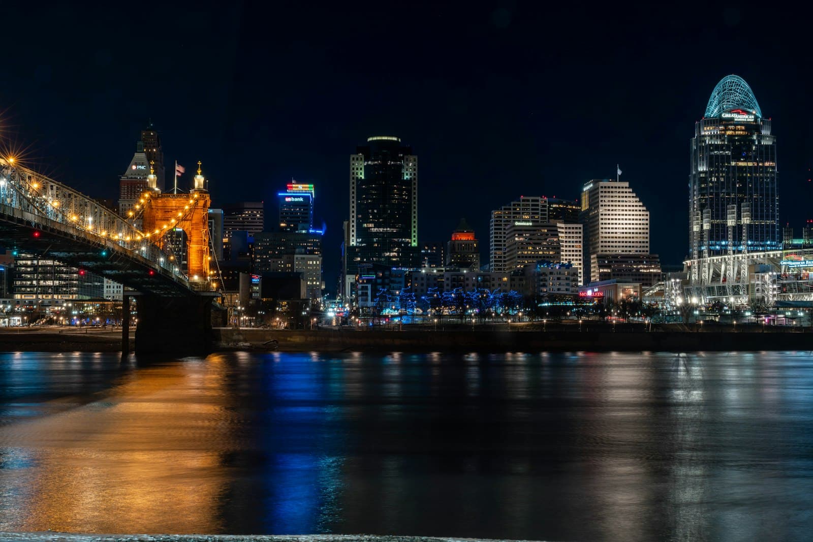 A Cincinnati neighborhood scene